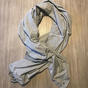 Lululemon Vinyasa Scarf - Ghost Herringbone